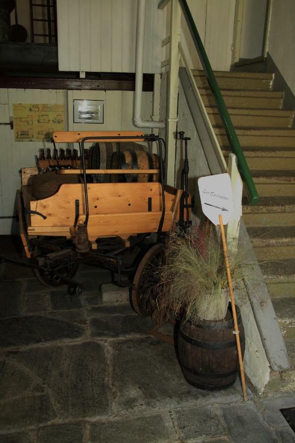 舍内克 “酿造酒馆”餐馆及旅馆酒店 外观 照片
